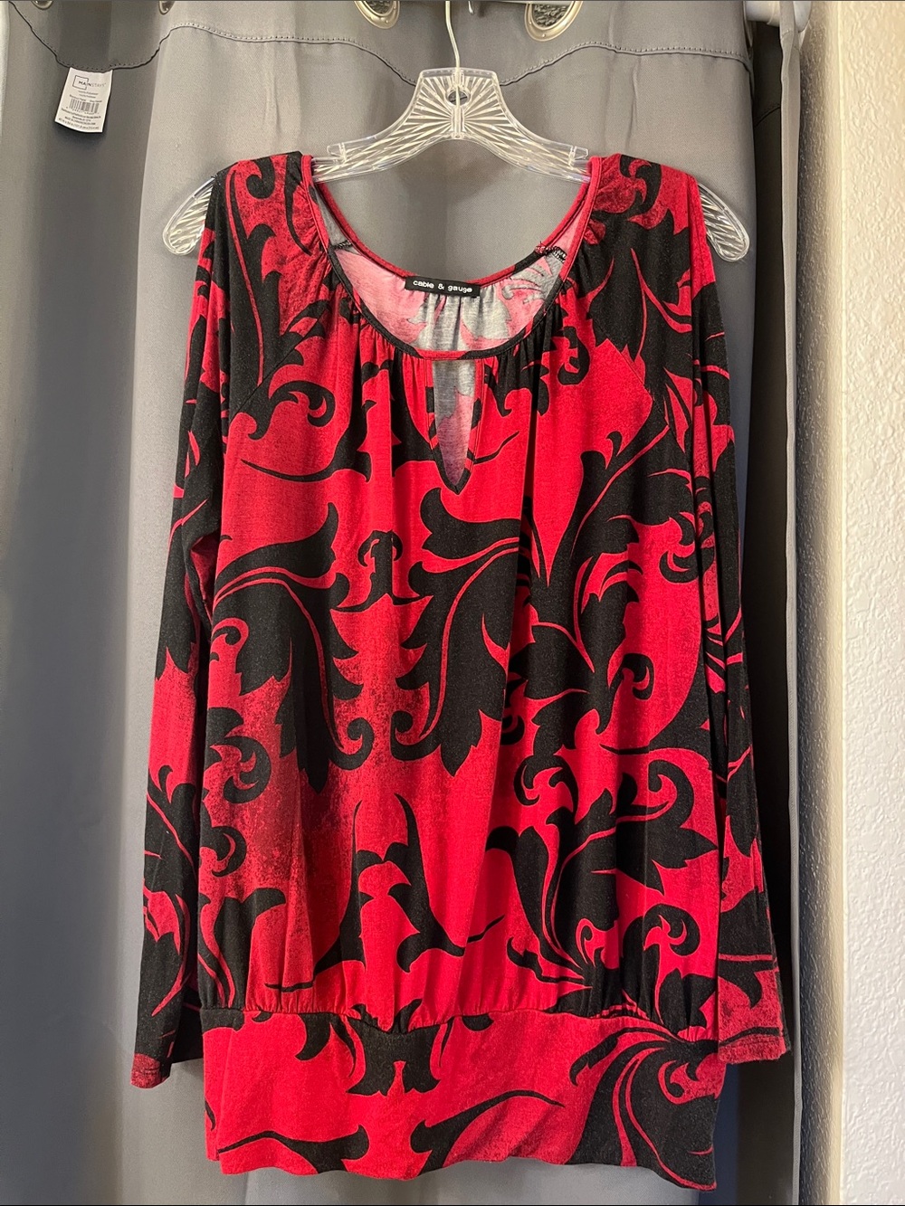 Cable & Gauge Red and Black Swirl-Print Long Sleeve and cold shoulder sleeves